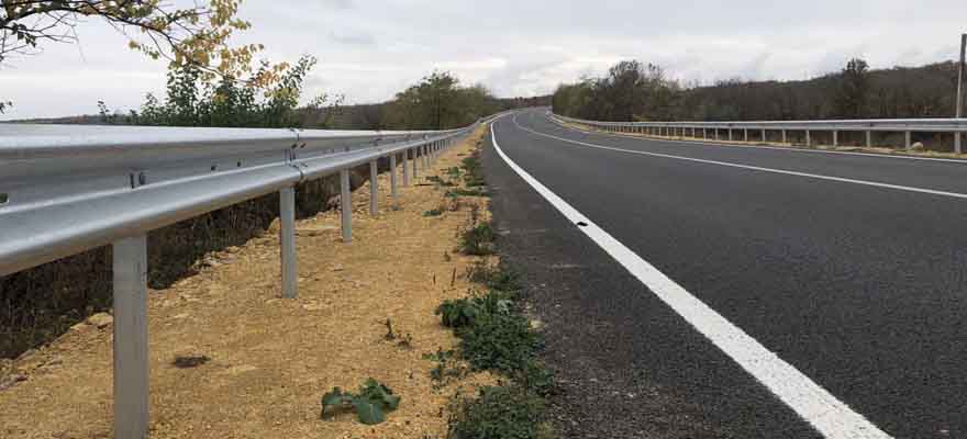 highway barricade types